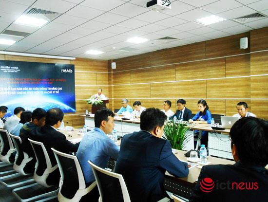 Đào tạo về xác thực điện tử và chữ ký số cho các cán bộ kỹ thuật